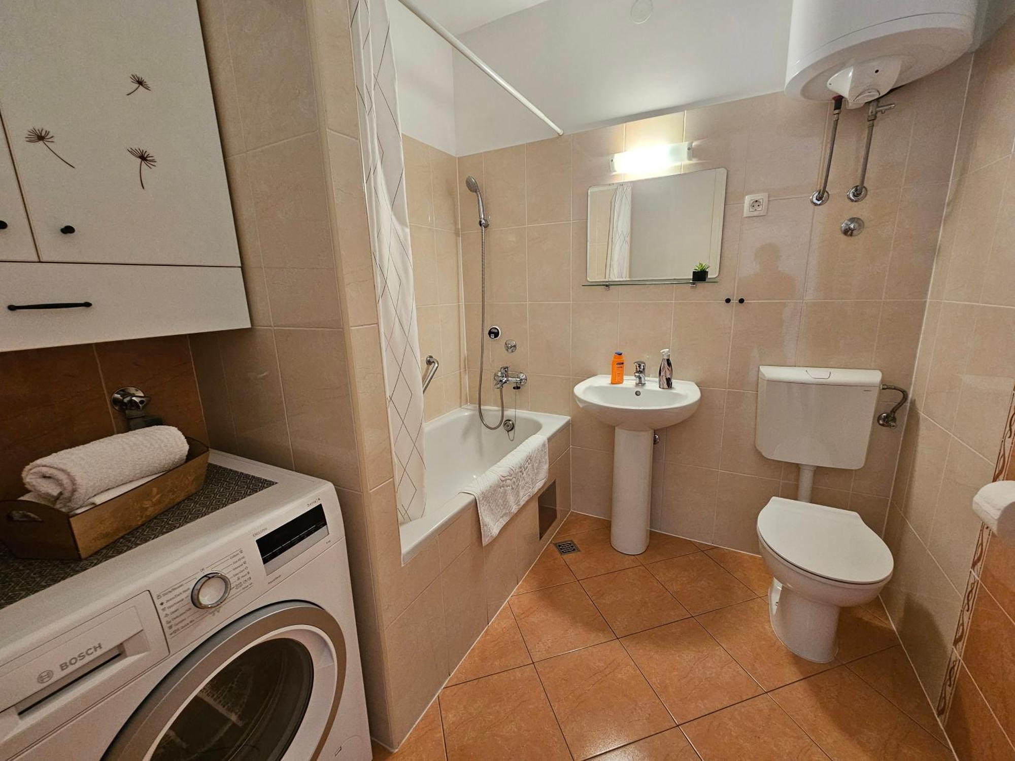 Apartment Romana With A Spacious Terrace سبليت المظهر الخارجي الصورة